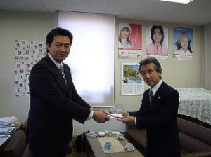 奈良県商工会青年部連合会、女性部連合会からご寄付いただきました。 