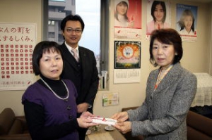 奈良県商工会青年部連合会、女性部連合会からご寄付いただきました。